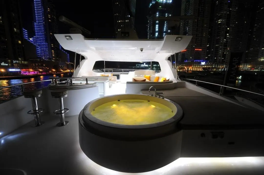 105ft | Super Yacht with Jacuzzi