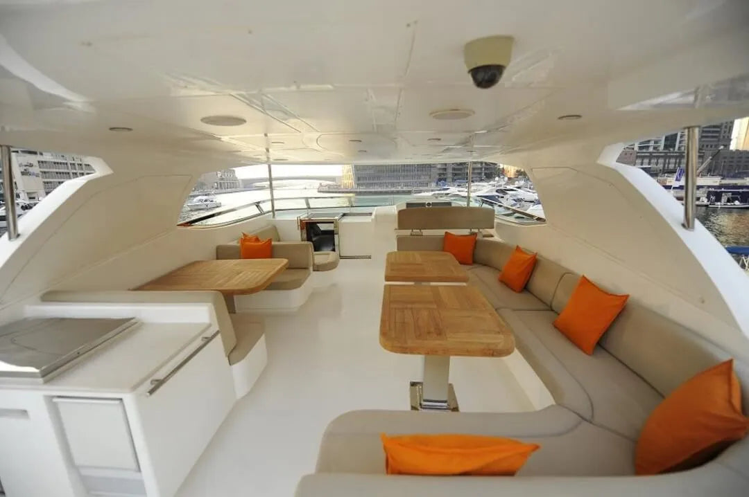 105ft | Super Yacht with Jacuzzi