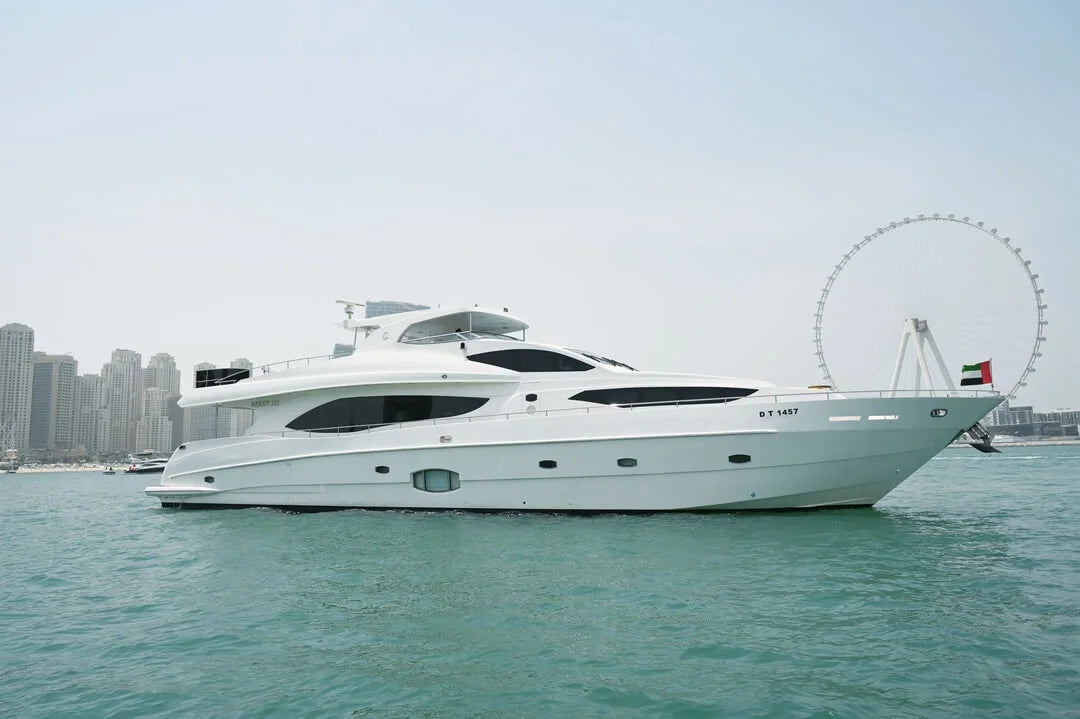 105ft | Super Yacht with Jacuzzi