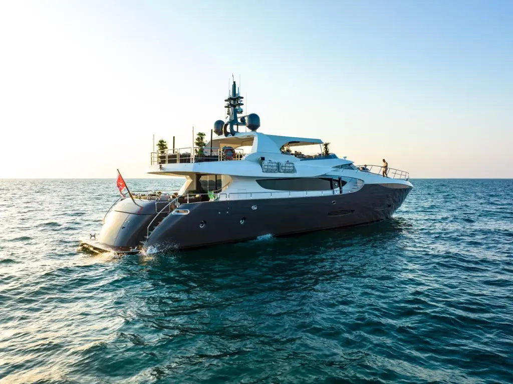TANYA 108 Party Flybridge