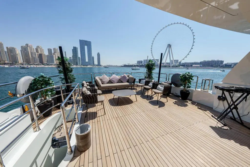TANYA 108 Party Flybridge