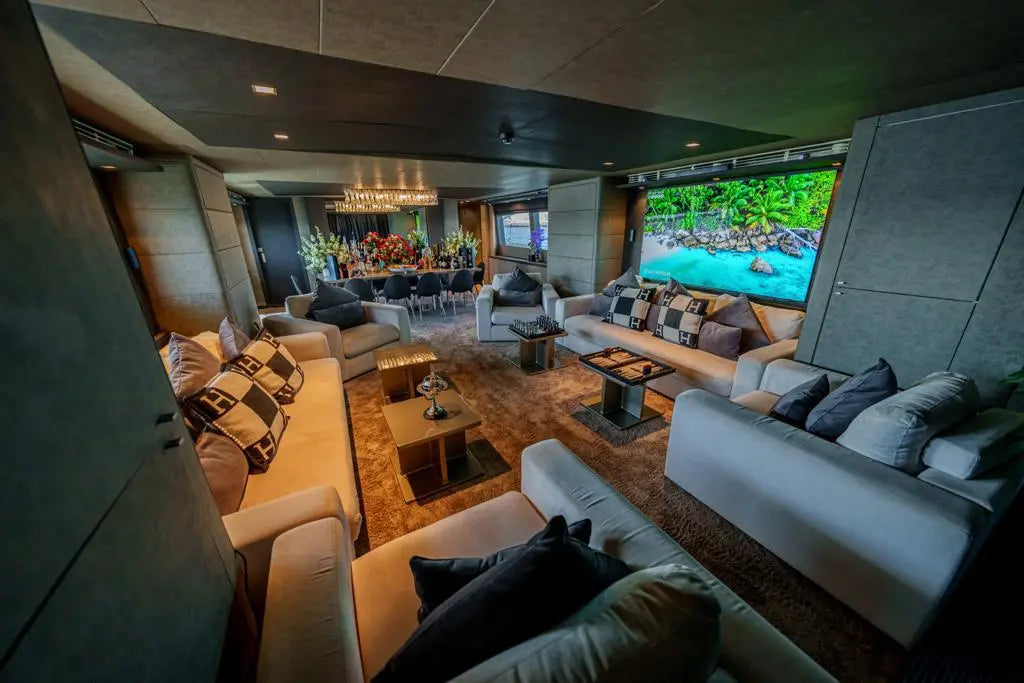 TANYA 108 Party Flybridge