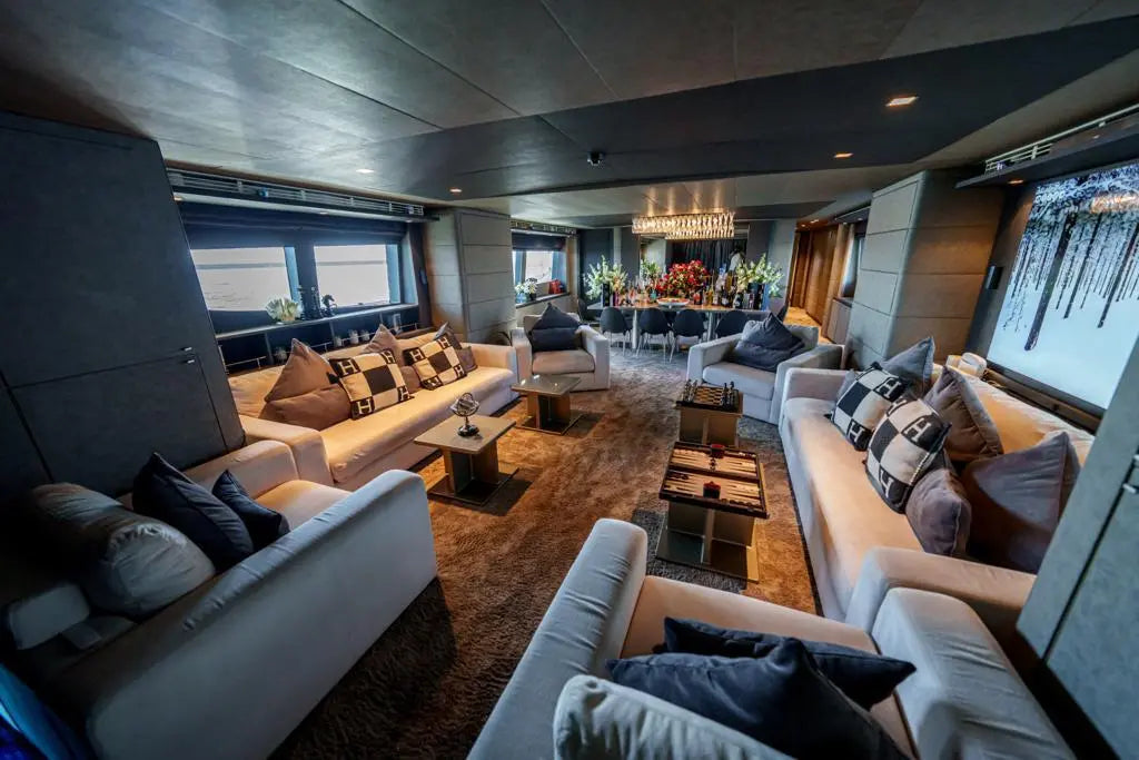 TANYA 108 Party Flybridge