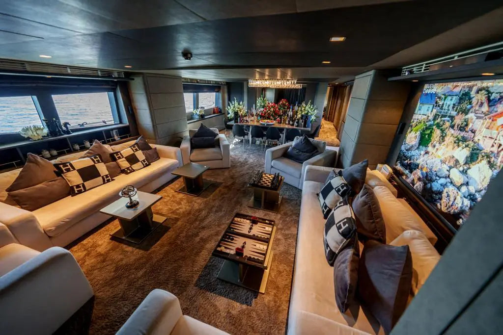 TANYA 108 Party Flybridge