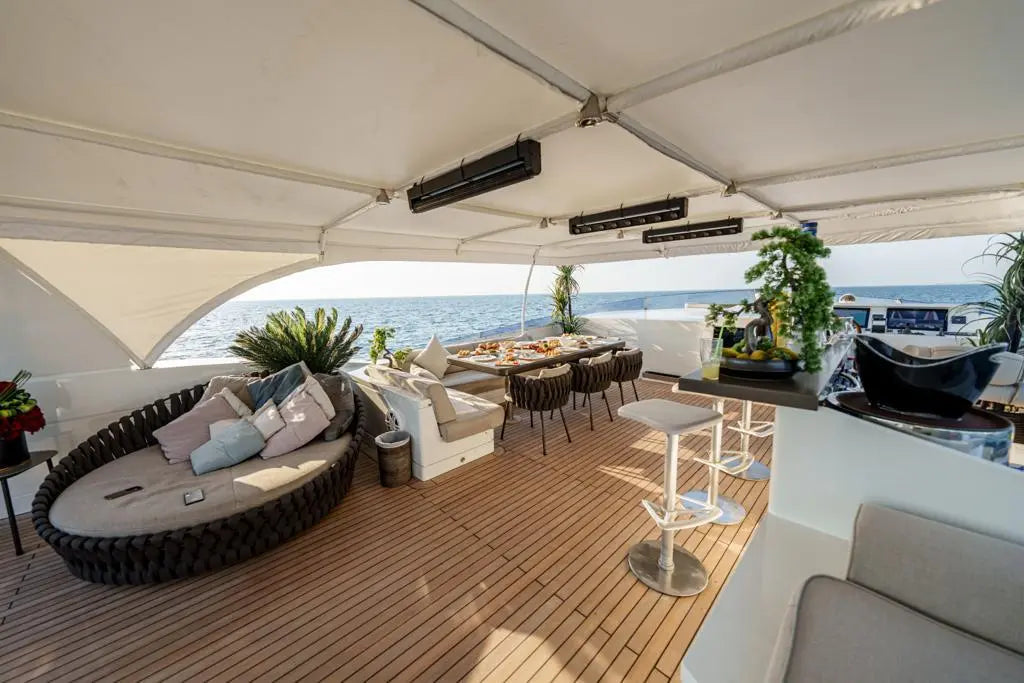 TANYA 108 Party Flybridge