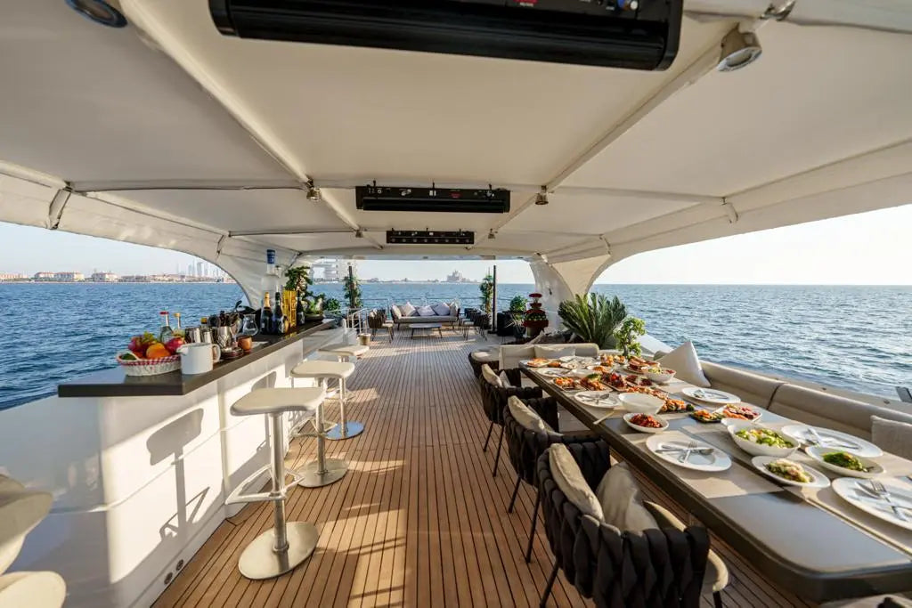 TANYA 108 Party Flybridge