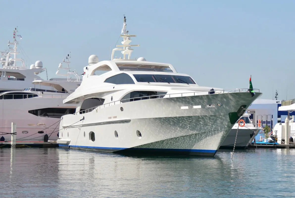 124ft | Super Yacht with Jacuzzi