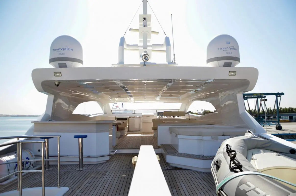 124ft | Super Yacht with Jacuzzi