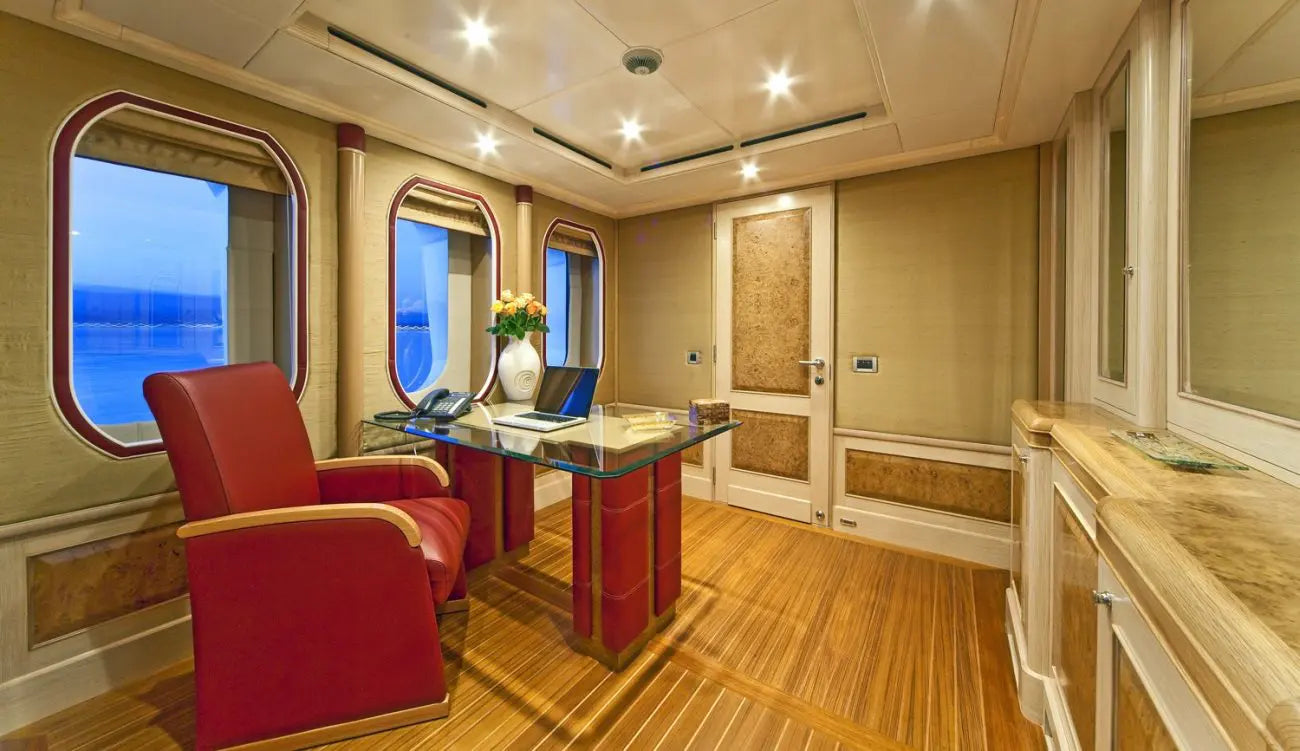 164ft VIP Mega Yacht Jacuzzi