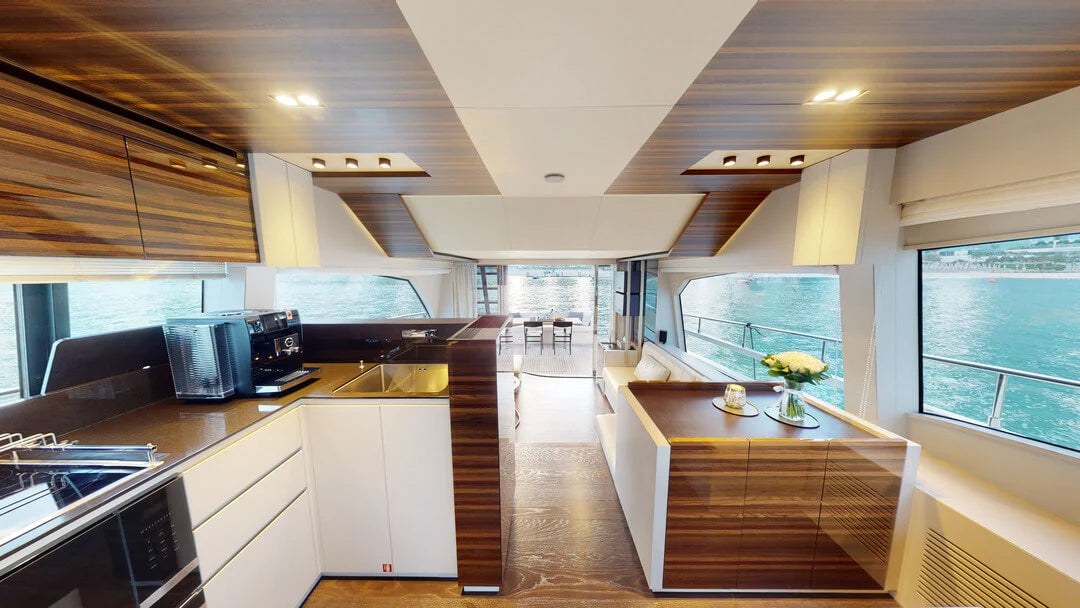 70ft | 2020 Ferretti 670