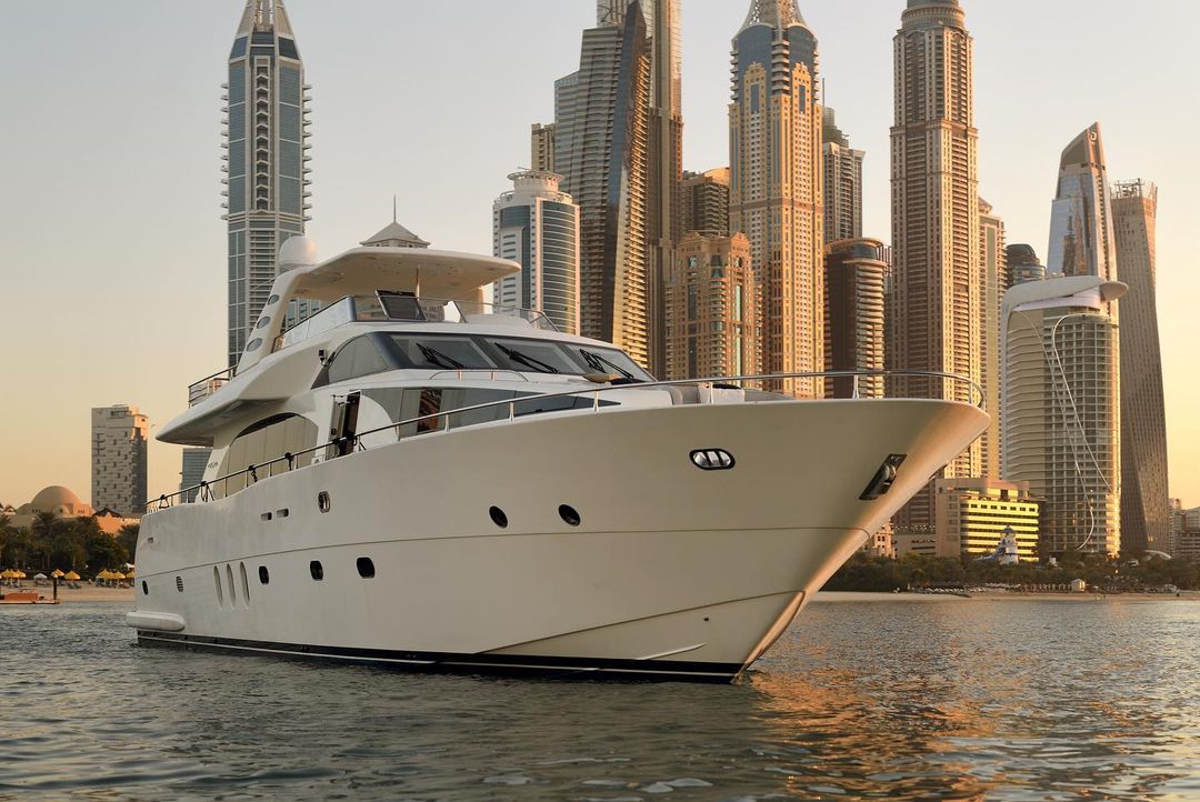 95ft | PR Marine Jacuzzi