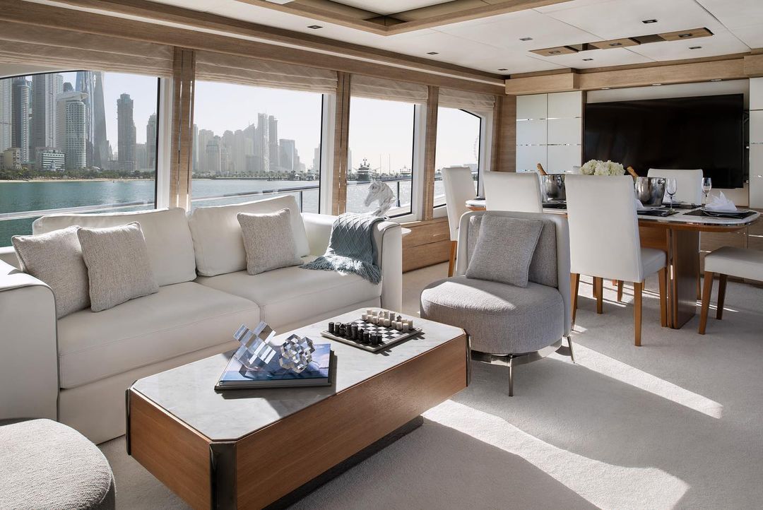 95ft | PR Marine Jacuzzi