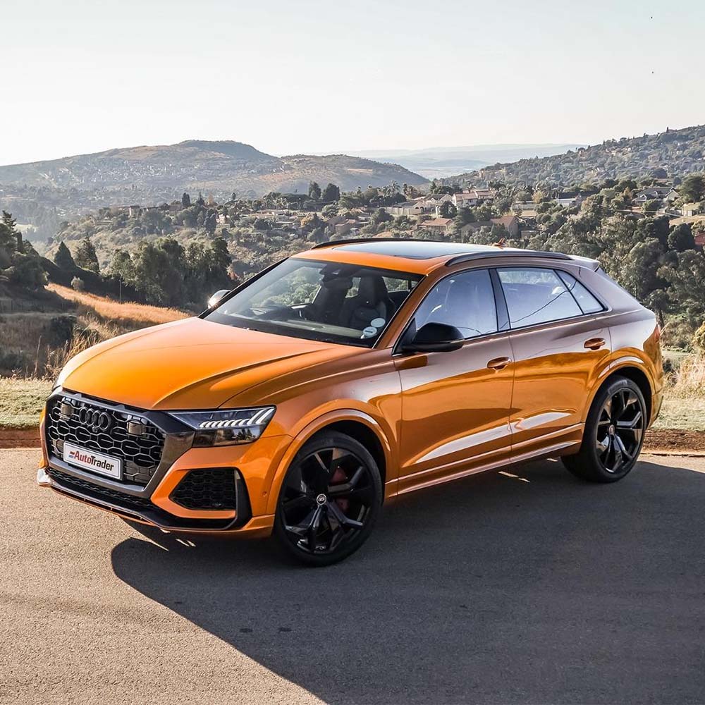 Audi RS Q8 – Orange