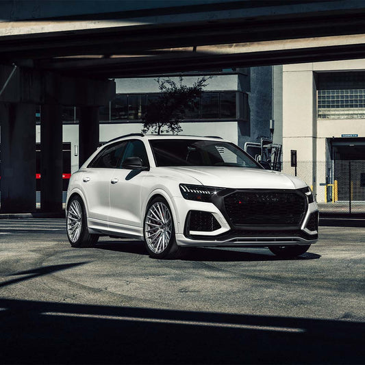 Audi RS Q8 – White