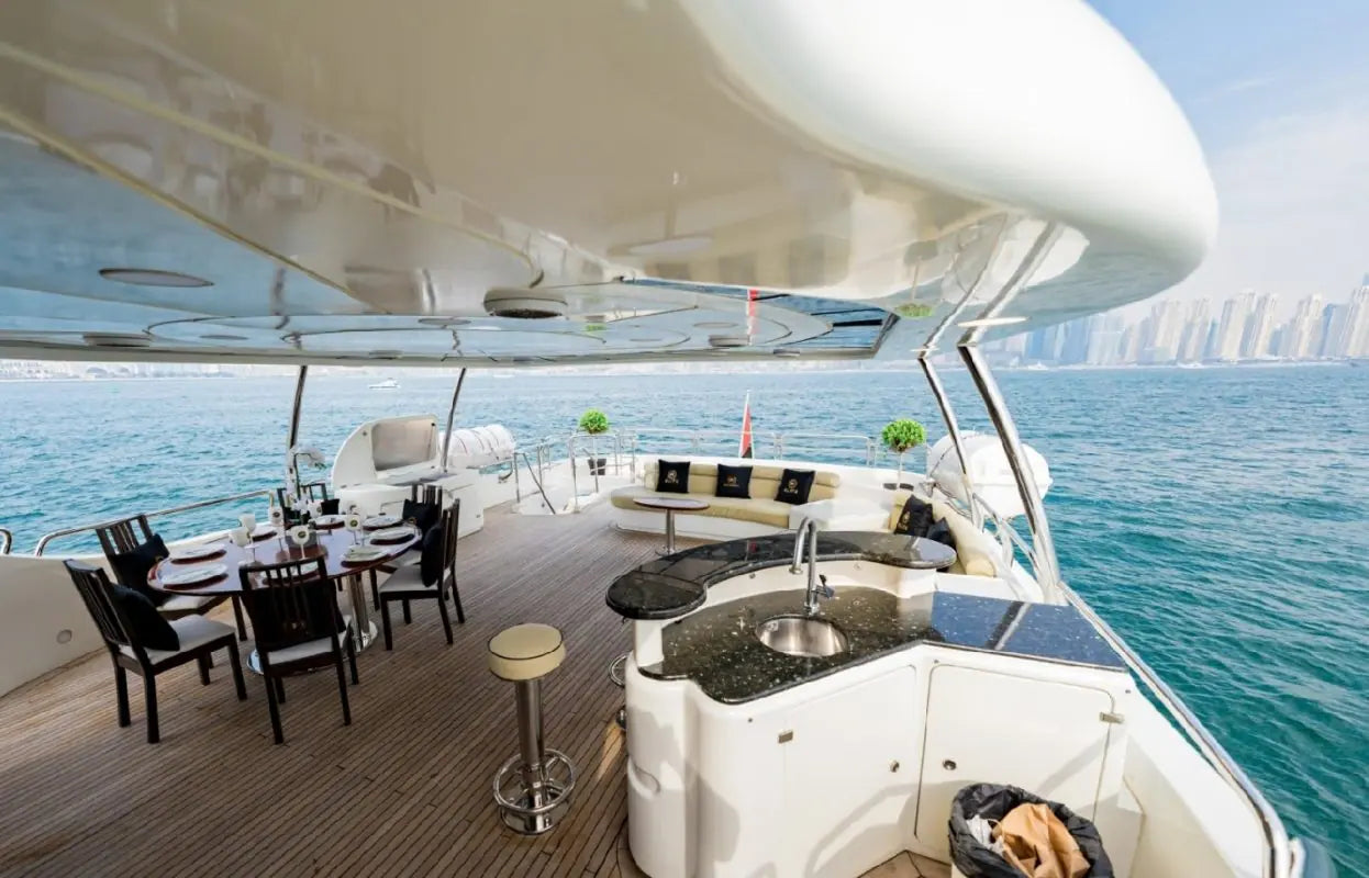 110ft | Benetti Trideck VIP