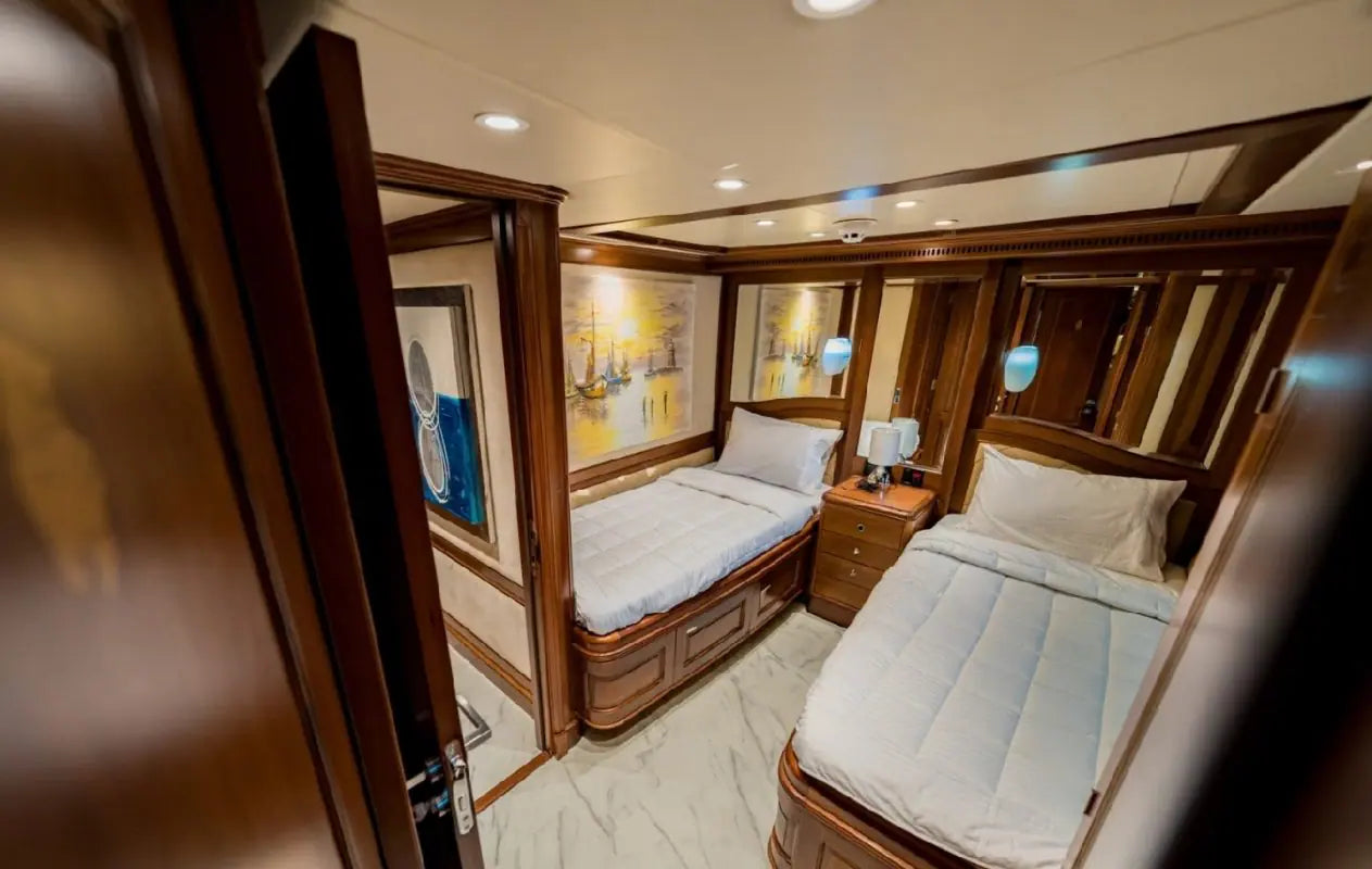 110ft | Benetti Trideck VIP