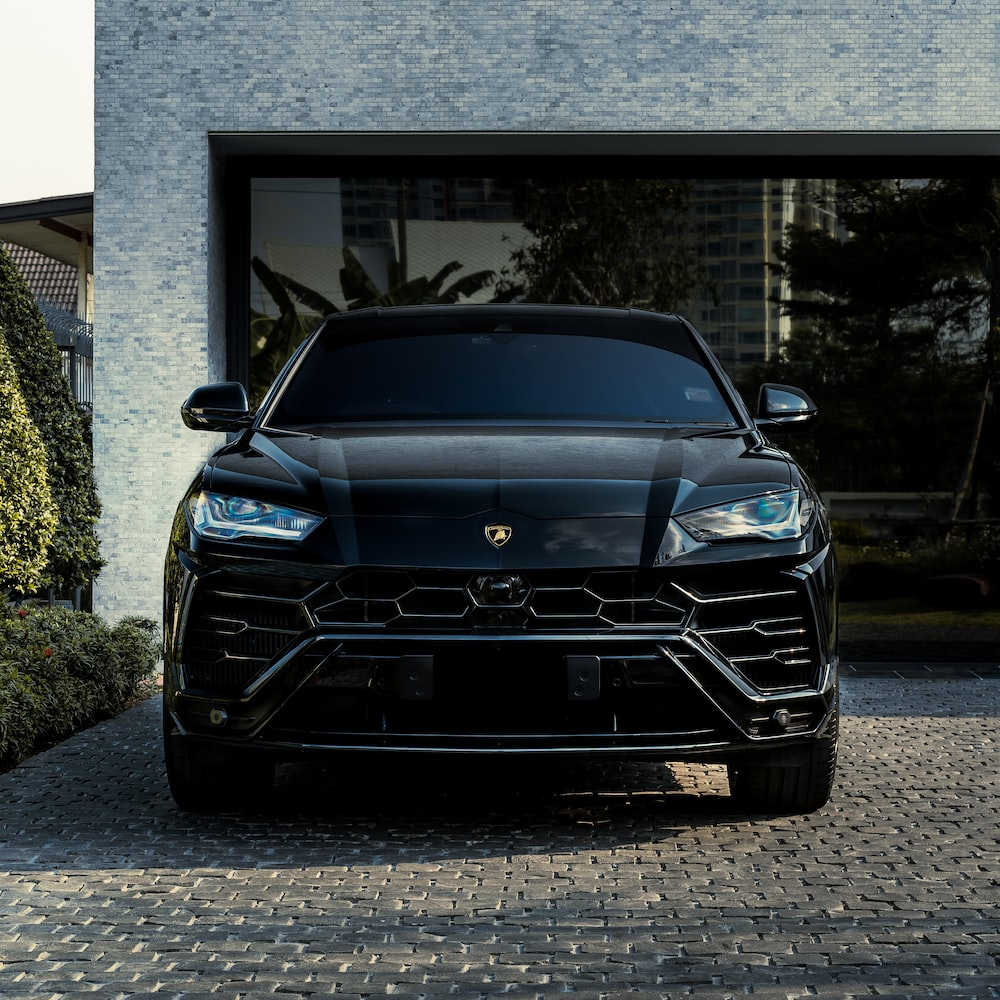 Lamborghini Urus – Black