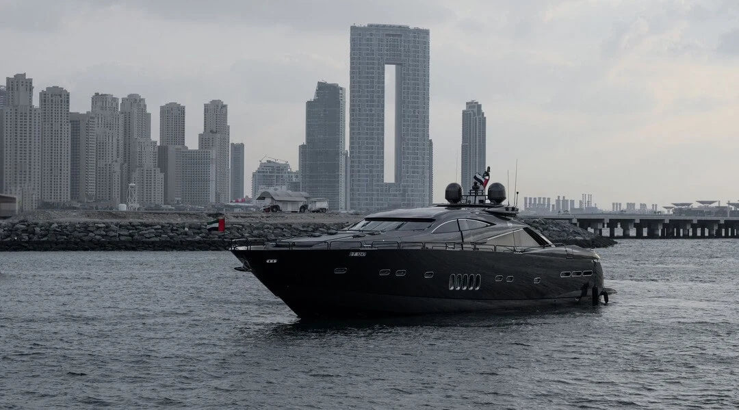 Sunseeker Black Predator 95