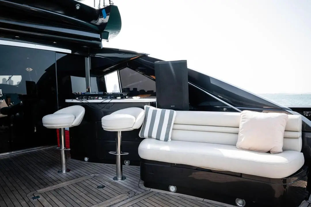 Sunseeker Black Predator 95