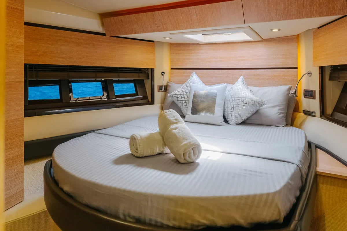 50ft | Azimut Flybridge