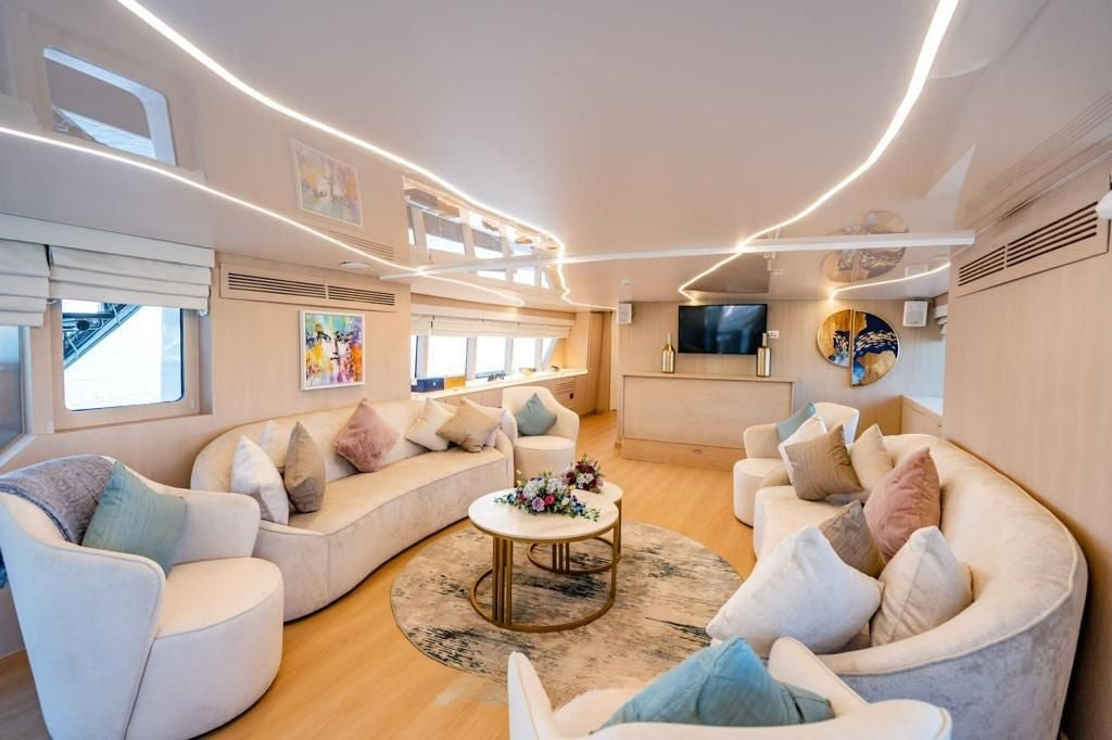 175ft | Baronesse VIP Event Yacht