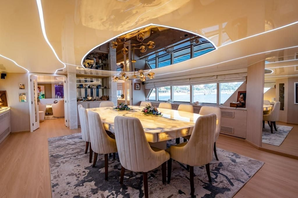 175ft | Baronesse VIP Event Yacht