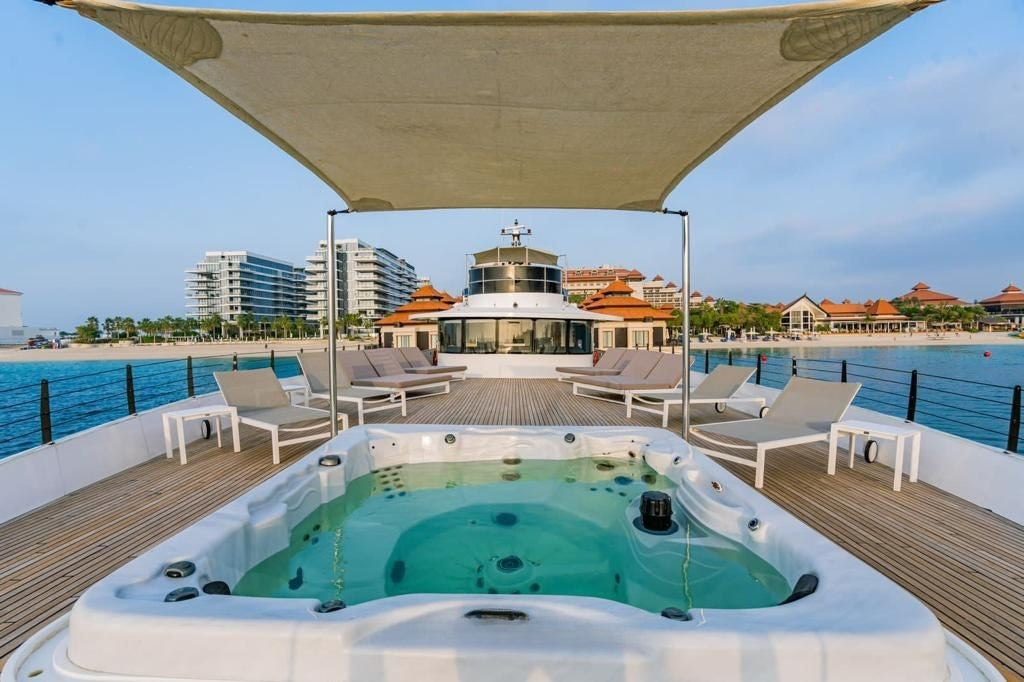175ft | Baronesse VIP Event Yacht
