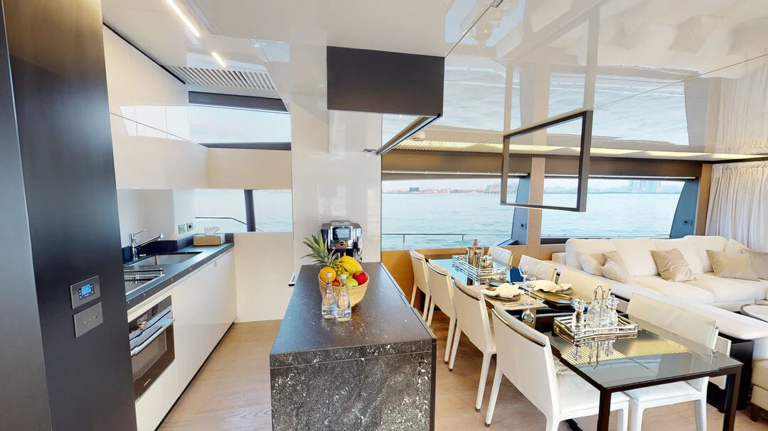 80ft | 2020 Ferretti 780
