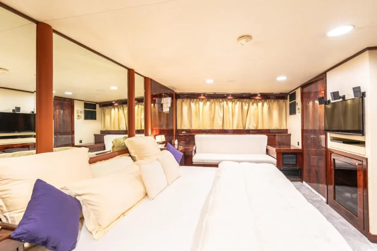 138ft | Haltras Event Yacht