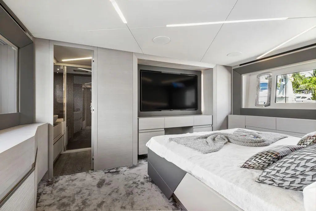 2020 Pershing 7X VIP
