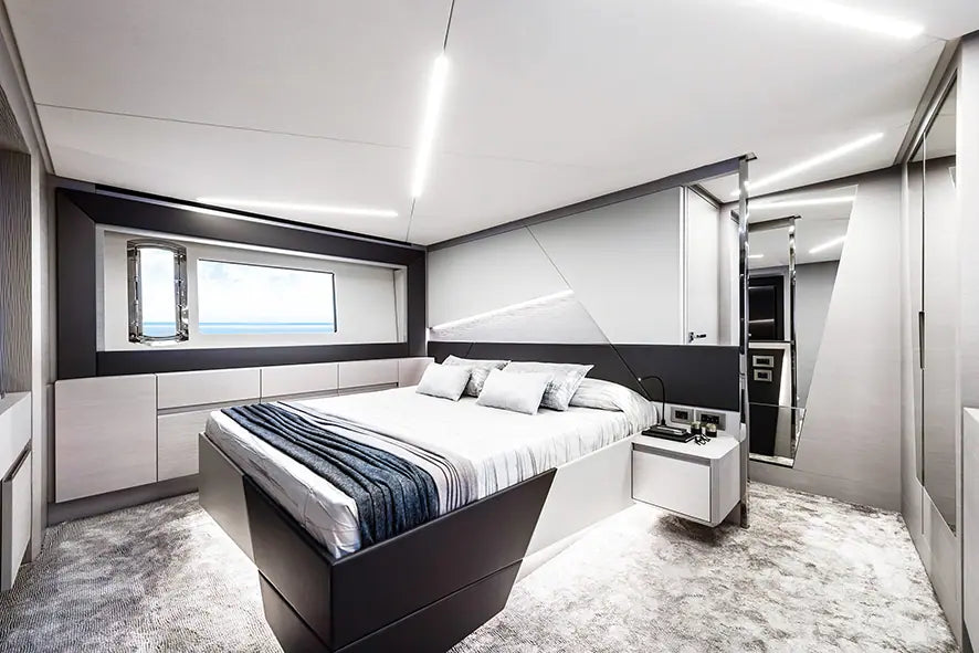 2020 Pershing 7X VIP