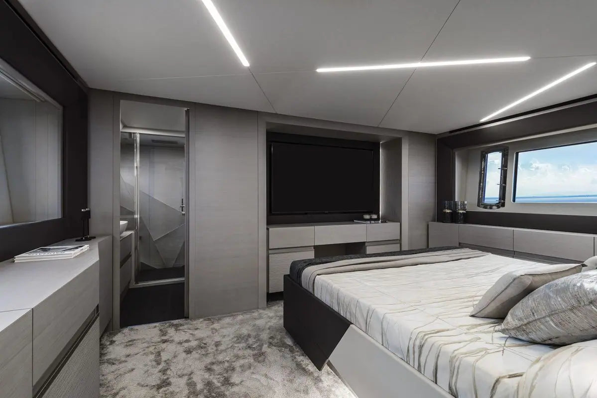 2020 Pershing 7X VIP