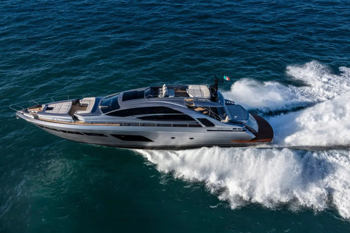 2021 Pershing 8X VIP