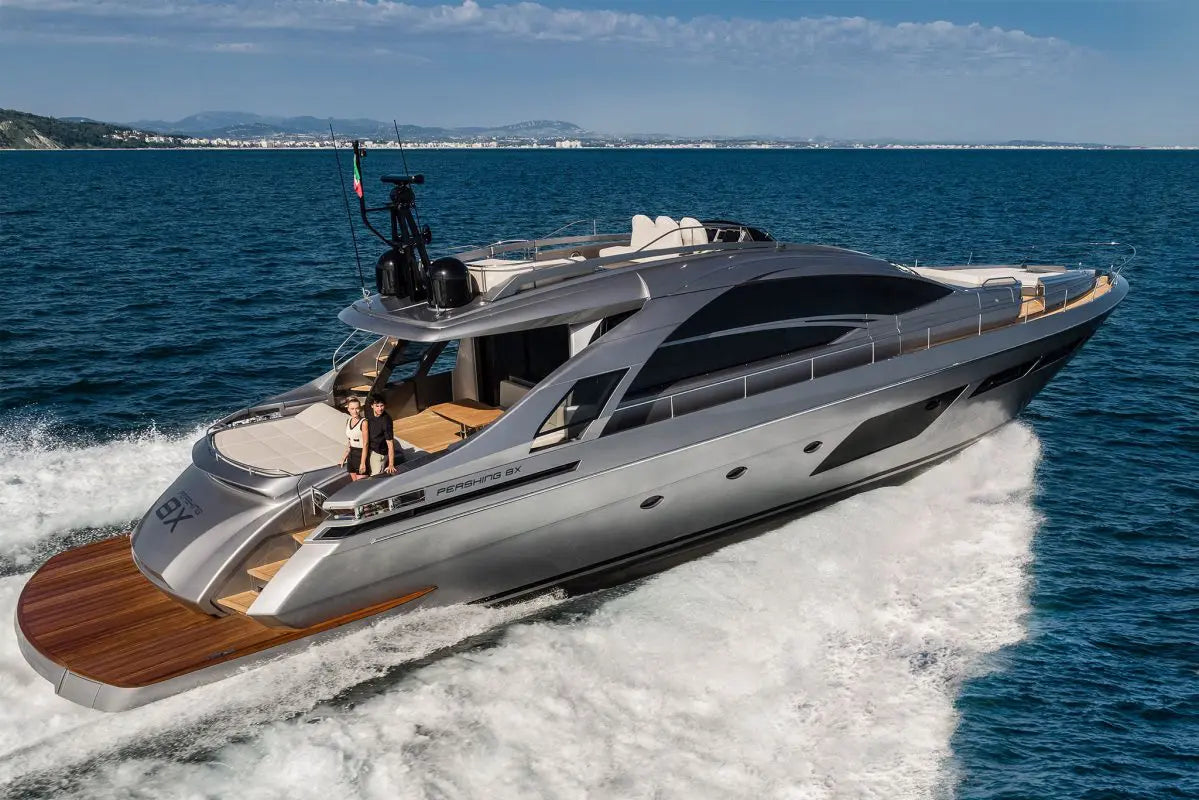 2021 Pershing 8X VIP