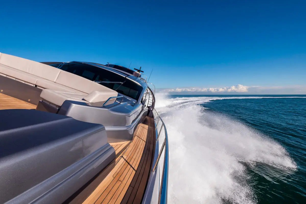 2021 Pershing 8X VIP