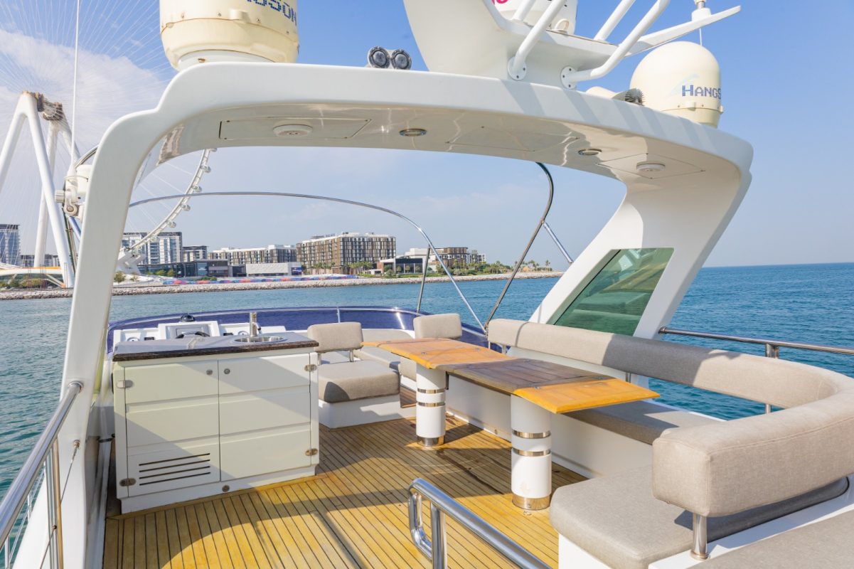 65ft | 2023 Princess Flybridge