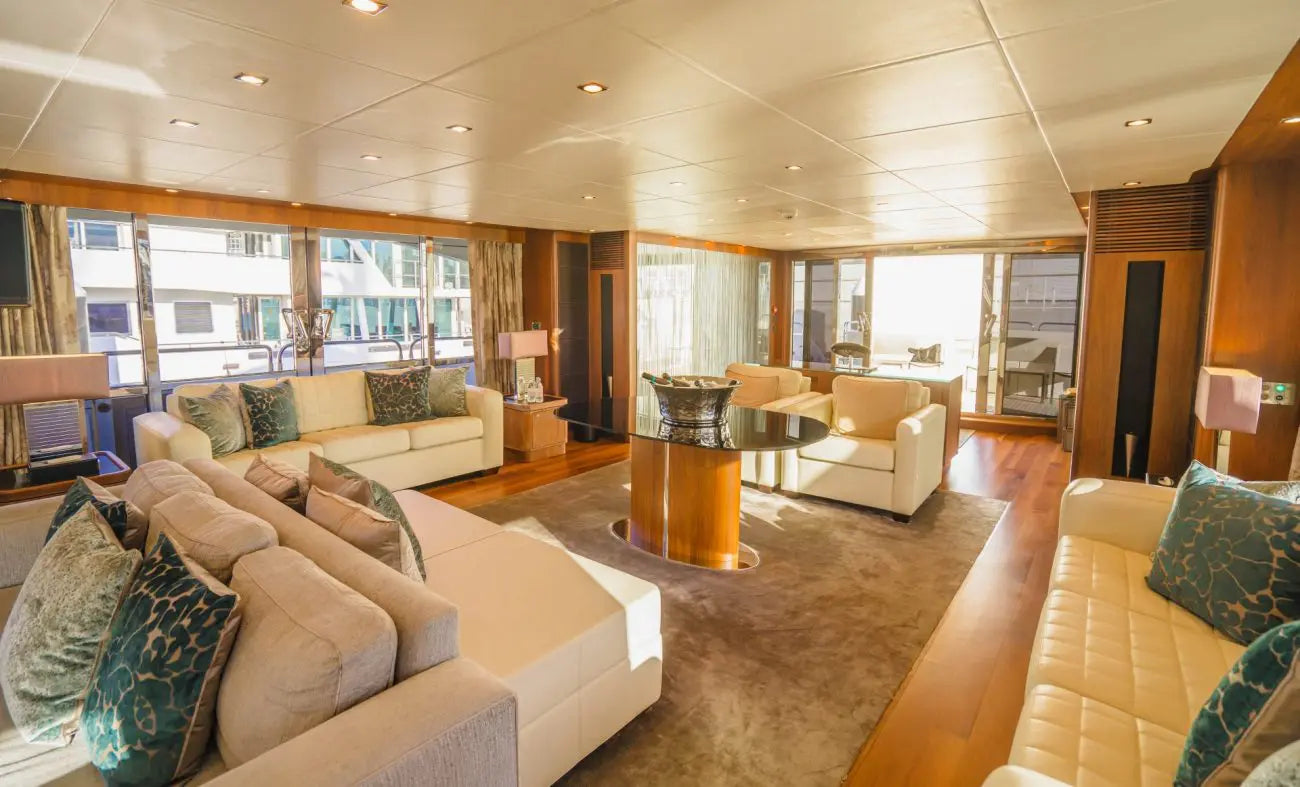 Sunseeker 131 VIP Jacuzzi
