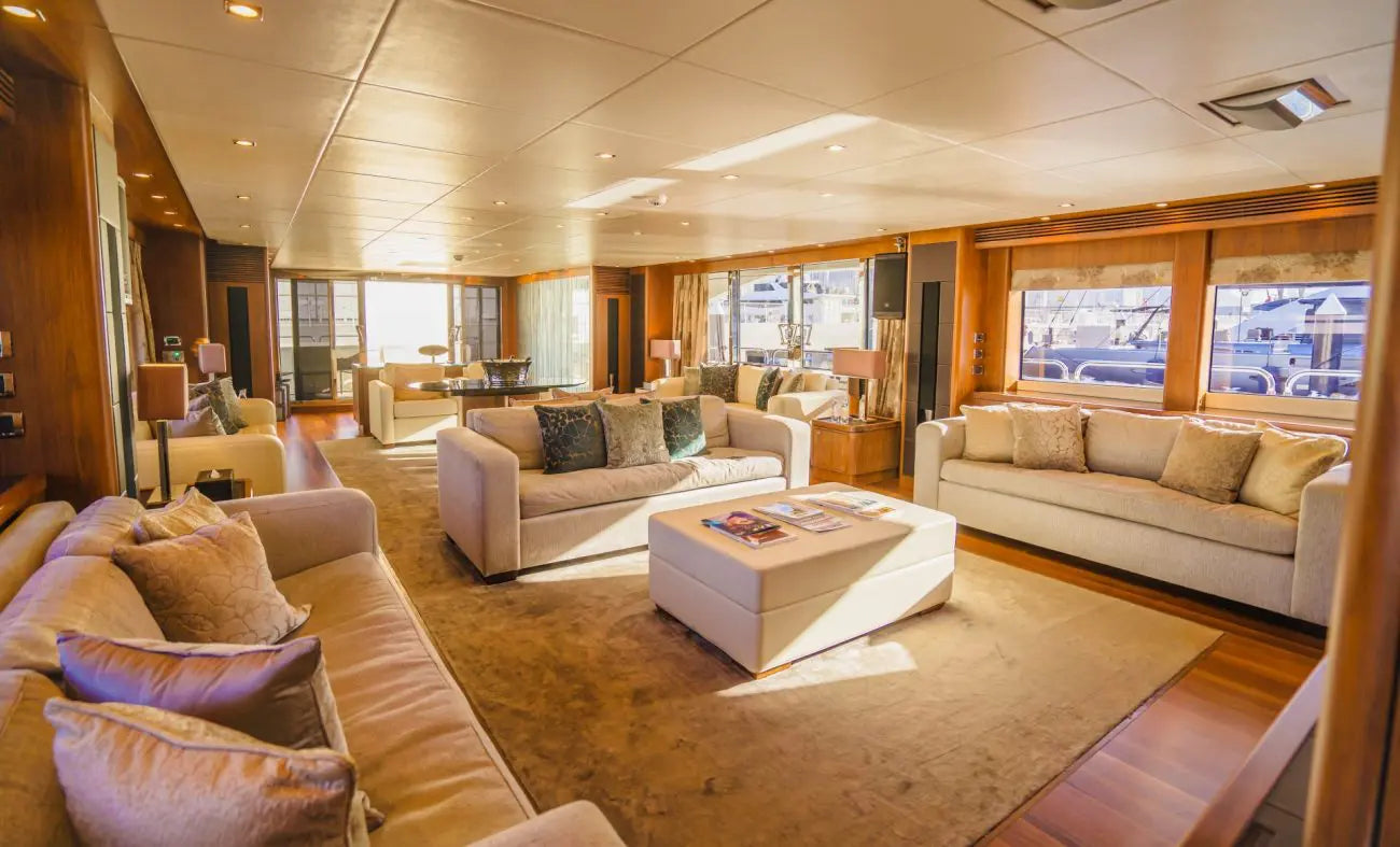Sunseeker 131 VIP Jacuzzi