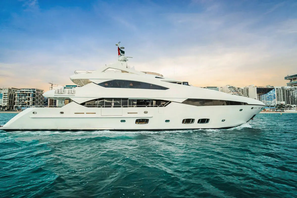 Sunseeker 131 VIP Jacuzzi