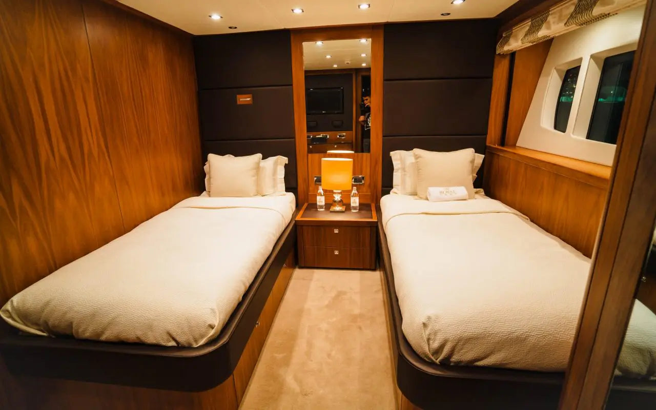 Sunseeker 131 VIP Jacuzzi