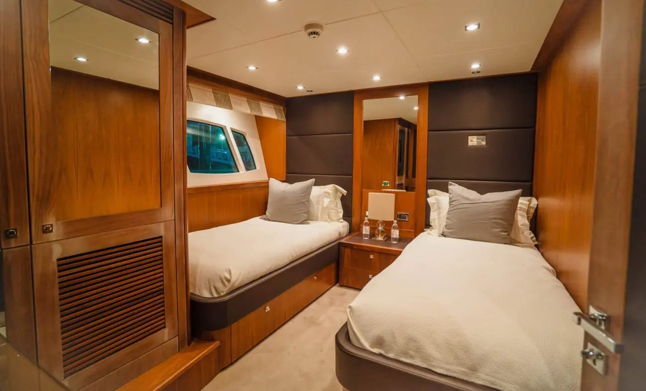 Sunseeker 131 VIP Jacuzzi