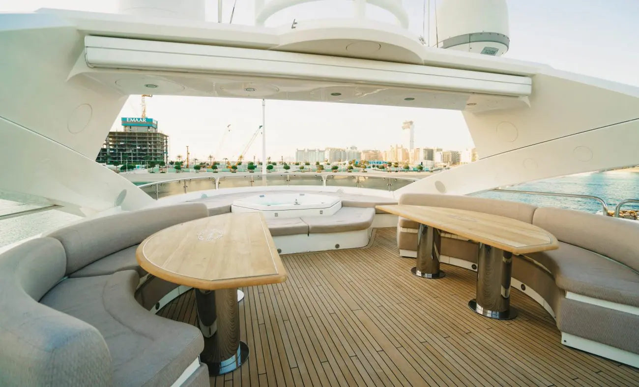 Sunseeker 131 VIP Jacuzzi
